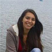 Doy clases a niños o niñas de primaria en ciencias y en matemáticas.